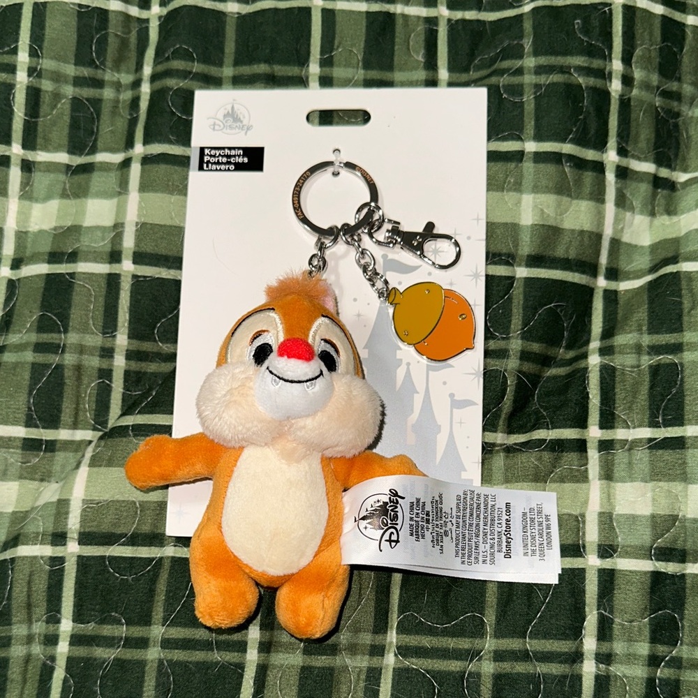 🆕 Disney Orange and Cream Chipmunk Dale Keychain